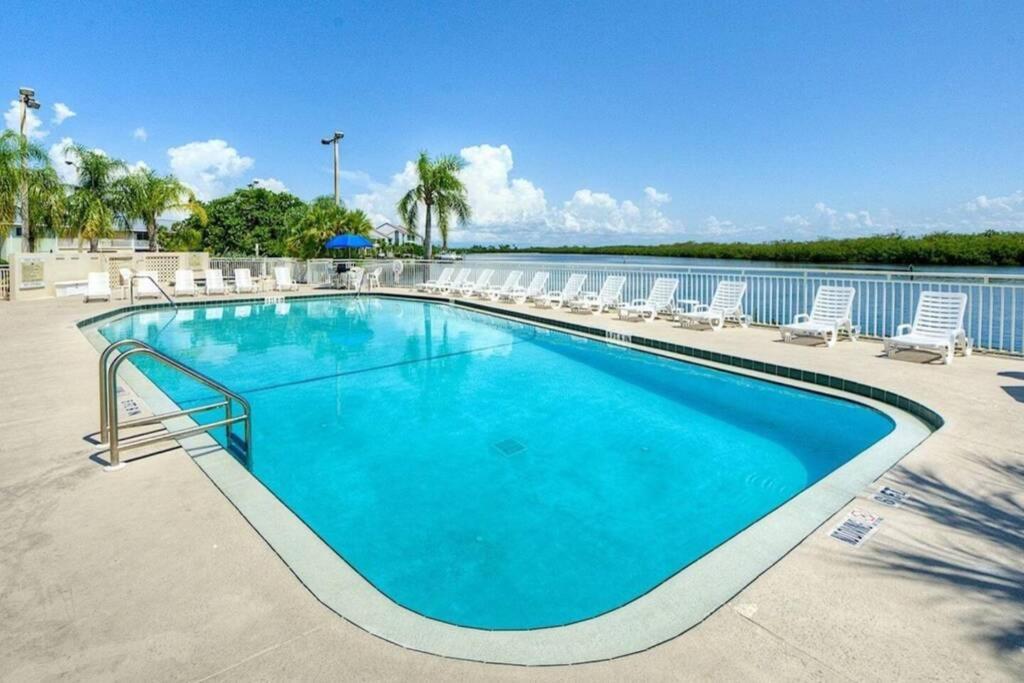 Manatee, Studio202, Beach Steps Away! Pool+Wifi Ruskin Exterior foto