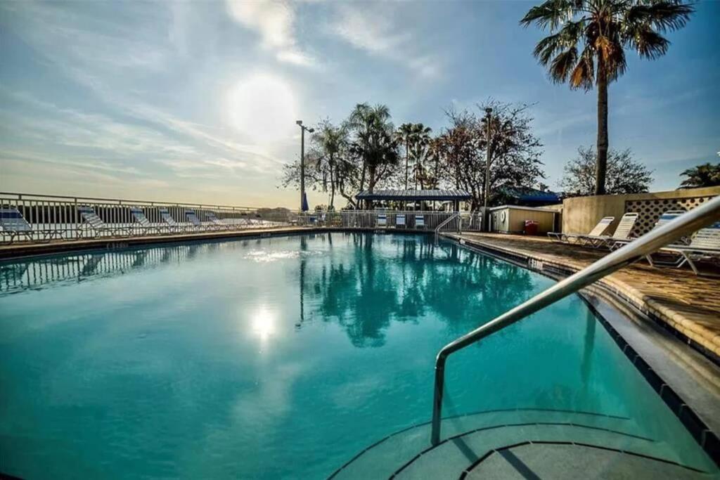 Manatee, Studio202, Beach Steps Away! Pool+Wifi Ruskin Exterior foto