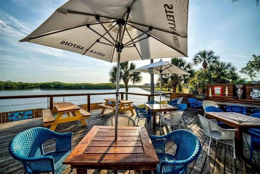 Manatee, Studio202, Beach Steps Away! Pool+Wifi Ruskin Exterior foto
